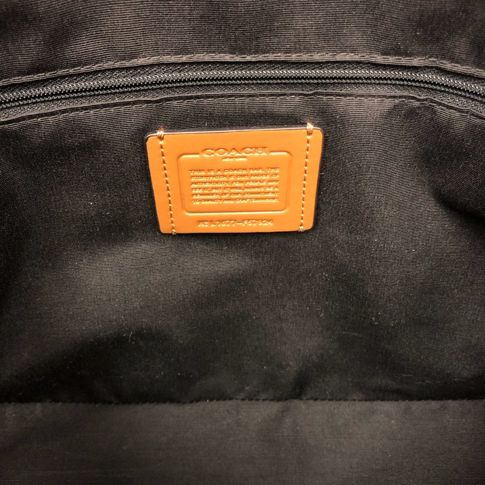 Coach Purse - Like New - Picture 3 of 4